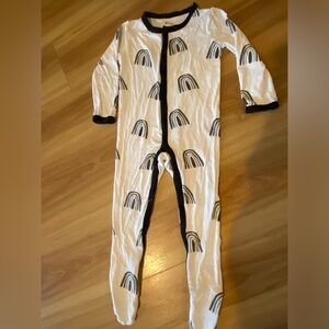 Kyte Baby button Footie